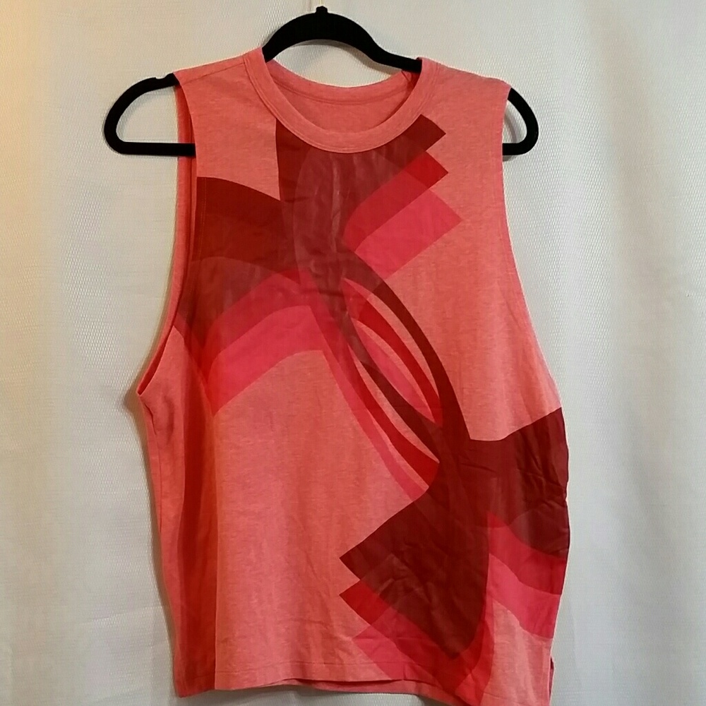 Women's sleeveless under armour shirt